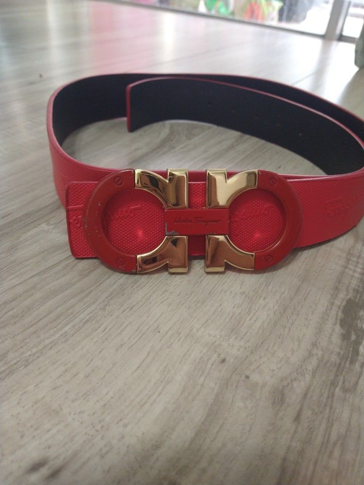 Salvatore Ferragamo Belt Embossed Red And Gold 50/125