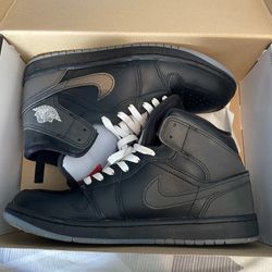 Men's Air Jordan 1 mid Size 10