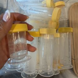 Medela breastmilk containers