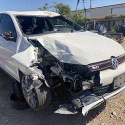 PART OUT MK6 Volkswagen Vw Gti Gold 4 Door 2.0 Turbo Engine Transmission Lether Seats Hatch Parts Suspension Exhaust Navigation Doors Bumper Headlight
