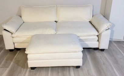 Cream White 2-Seat w/ Ottoman Chenille Couch.