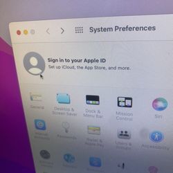 2018 MacBook Pro Touchbar as is bad screen unlocked