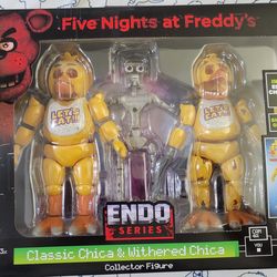 Five Nights at Freddy’s Endo Series – Classic Chica & Withered Chica Collector Figure