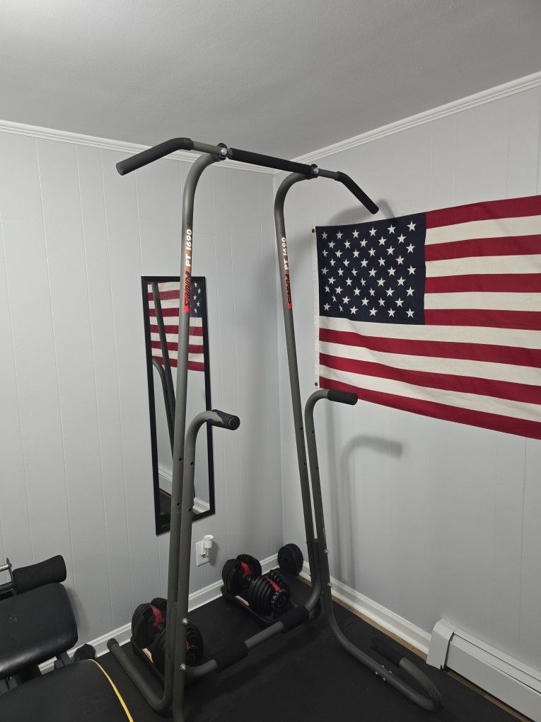 Lightweight Pullup Tower