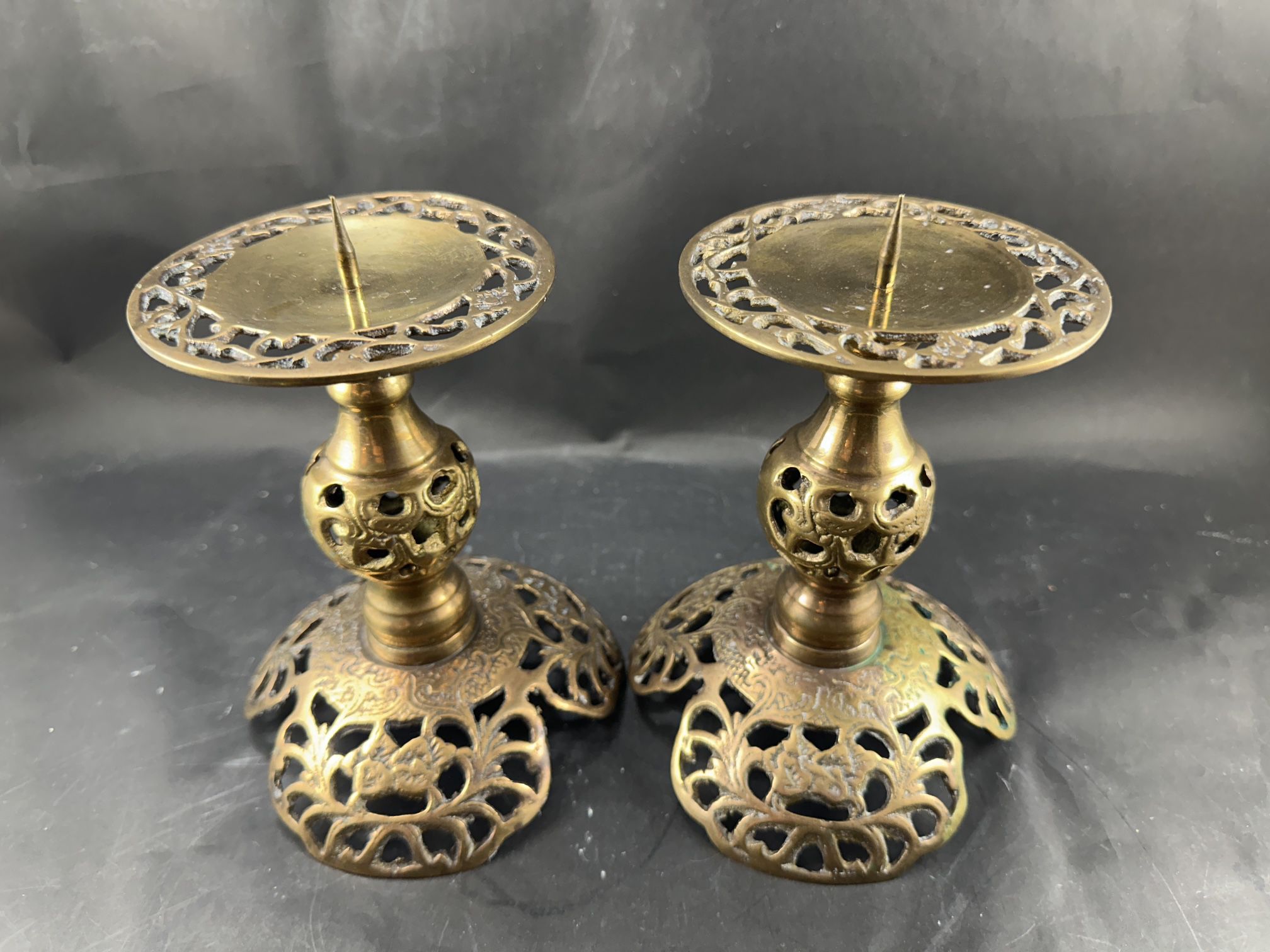 Set of 2 Vintage Solid Brass Pillar Candle Holders Ornate Filigree Style 7.5" 