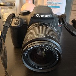 Canon EOS Rebel T6