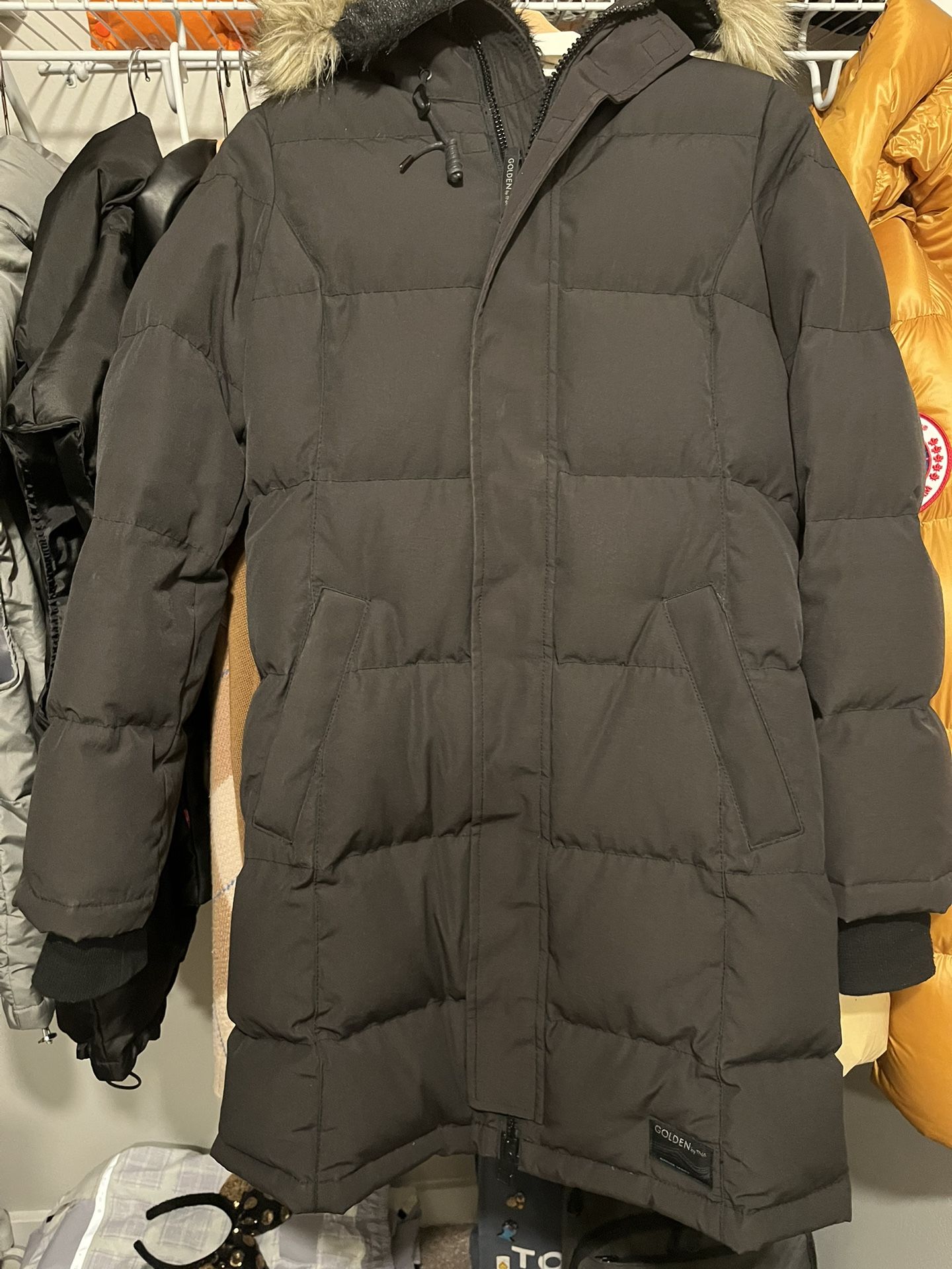 Aritzia TNA Golden Parka Black Size Small