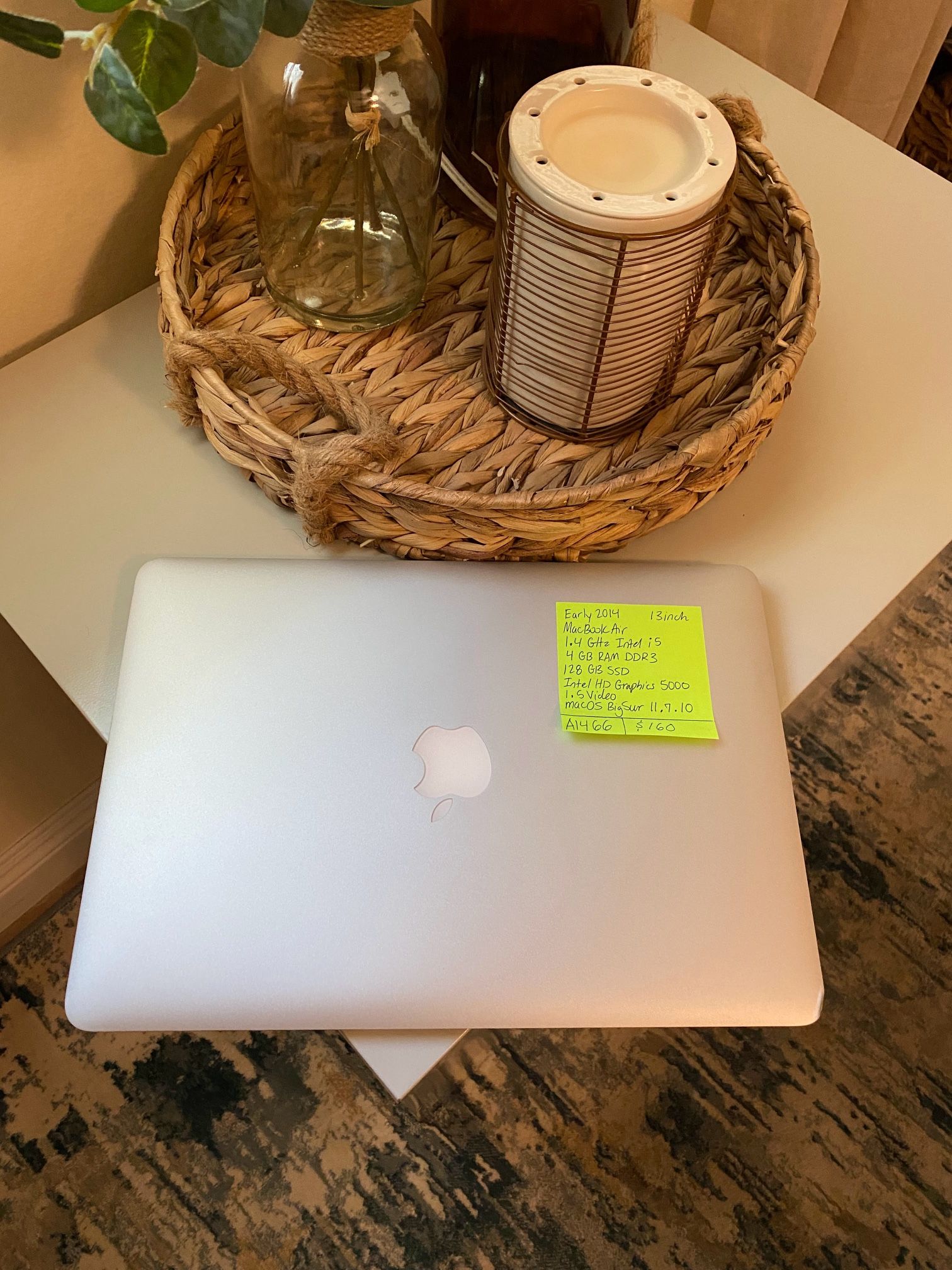 Early 2014 MacBook Air 13 inch screen with 128 GB SSD 