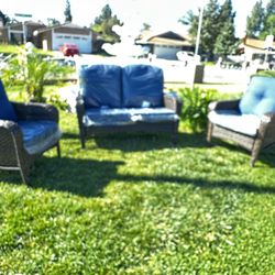new patio loveseat set
