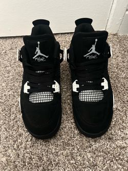 Jordan 4 white thunder. 8.5M