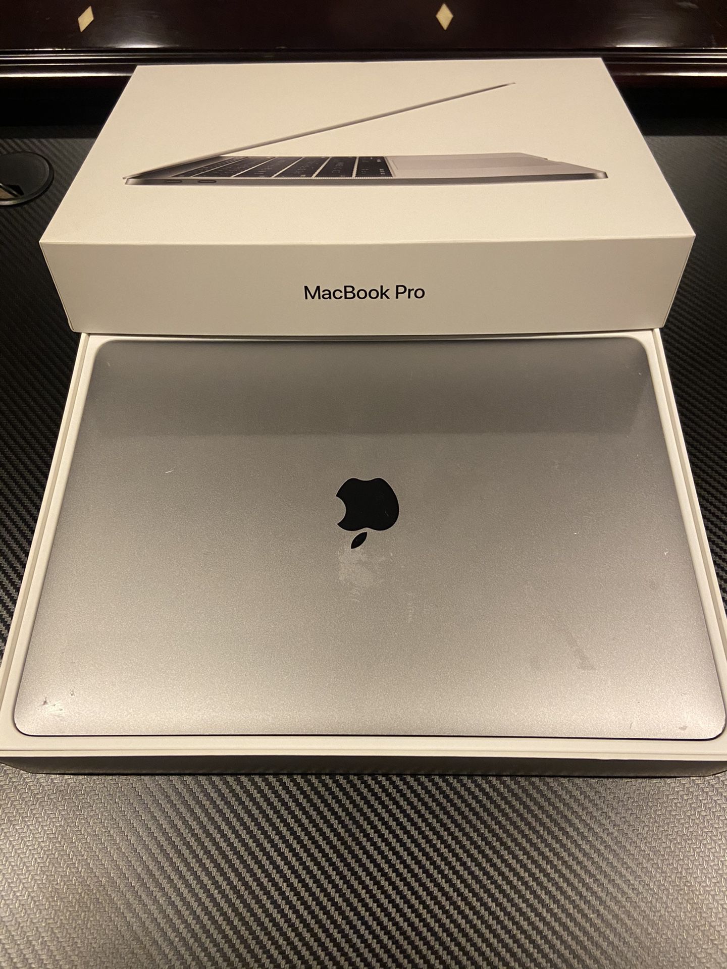 MacBook Pro 13-inch (2017) *Verified Profile*