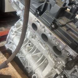 Bmw 330 Engine With Low Miles
