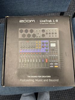 Zoom LiveTrak L-8 Podcast Mixer
