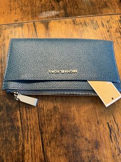 Michael Kors Card Holder.