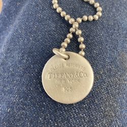 Return To Tiffany Company 925 Neckless 