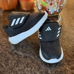 Adidas Toddler Size 6