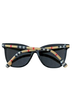 Burberry BE4308 CLARE Sunglasses - Black / Dark Grey (385387/Gr3) Size 56