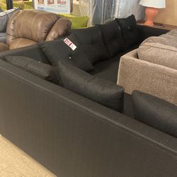 Black sectional 799