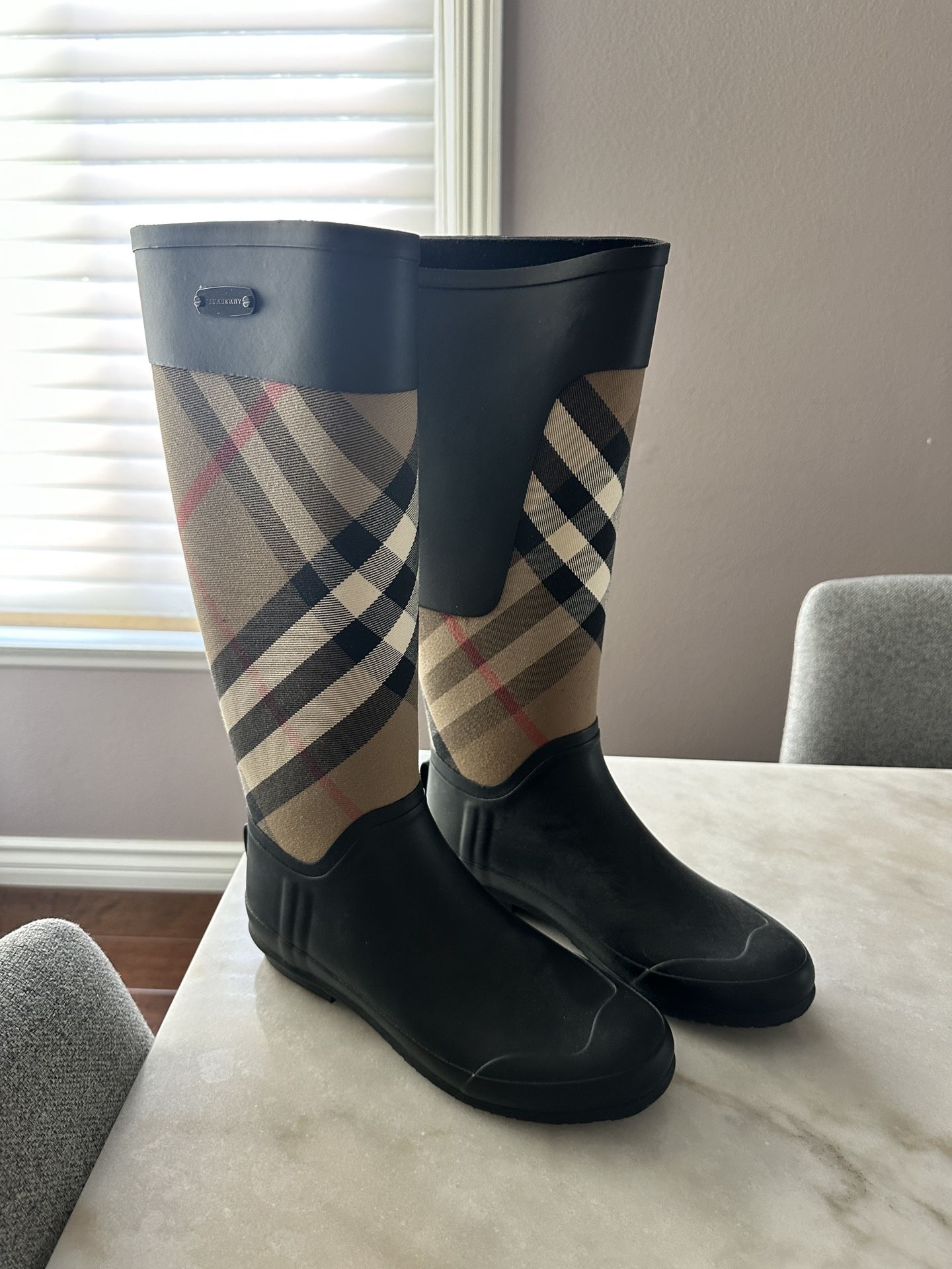 Burberry Women Rain Boots