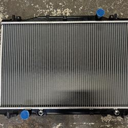04-07 Cadillac CTS 2.8L 3.6L 5.7L 6.0L Radiatior