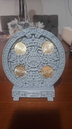 Porta monedas calendario azteca ‼️ No incluye monedas ‼️