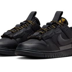 Nike Sneakers ( Size 9)