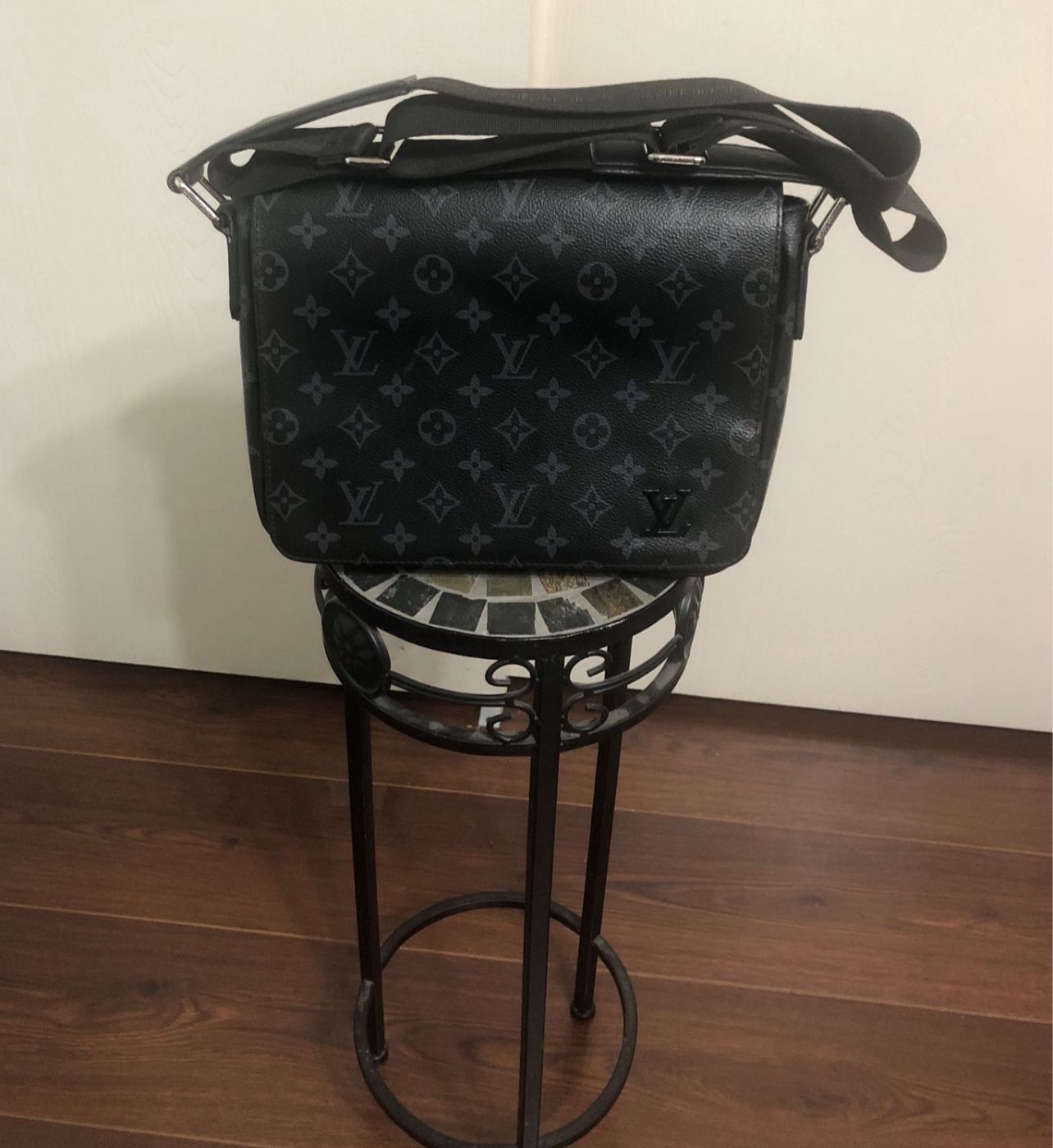 Louis Vuitton Messager Bag 