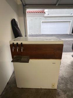 Kegerator (3-nozzle) with temp control