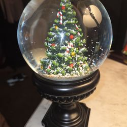 Snow Globe - Christmas Tree