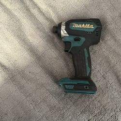 Makita 18 V drill