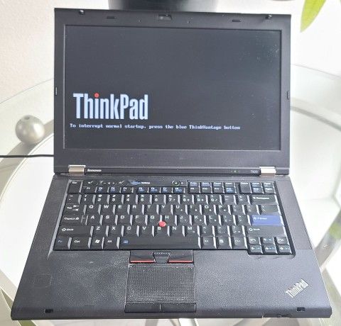 Lenovo Thinkpad LAPTOP running Win XP, 7 & 10 w/Microsoft Office, New Battery, Docking Station