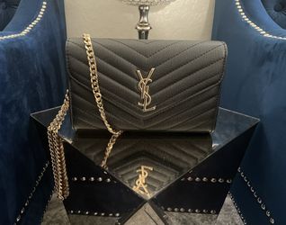 YSL Purse !! 