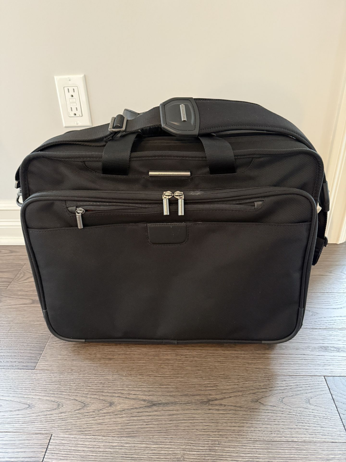 Briggs And Riley Roller Computer Bag