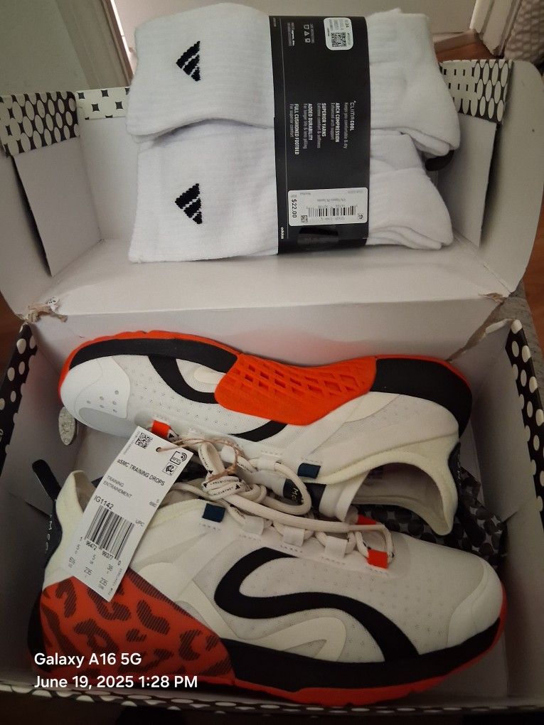 Woman's Size 6.5 Adidas Stella McCartney Training Dropsets W/6 Pair Adidas L Crew Cut Socks