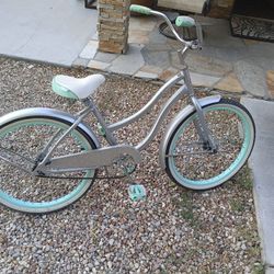 Ladies Cruiser Bike 🚲