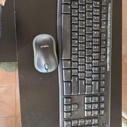 Logitech Wireless Mouse And Keyboard