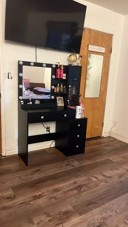 Black Vanity