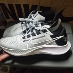 NIKE RAIDERS PEGASUS (SIZE: 12 MEN) NEW