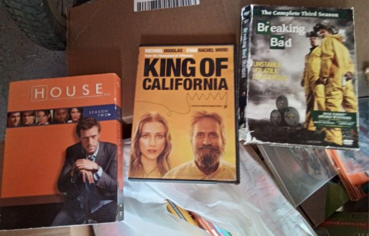 DVD Movies And TV Series - Scrubs, House Breaking Bad and More
