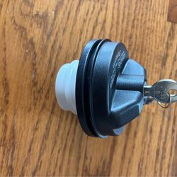 Locking fuel cap - Gates Part Number 31783
