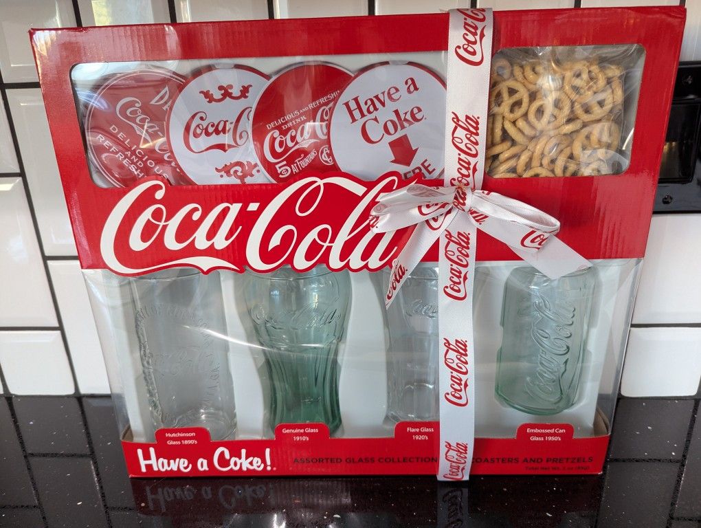 Coca Cola Collection With Coaster NIB 4 Glass Coke Cups(Pretzels Expired)