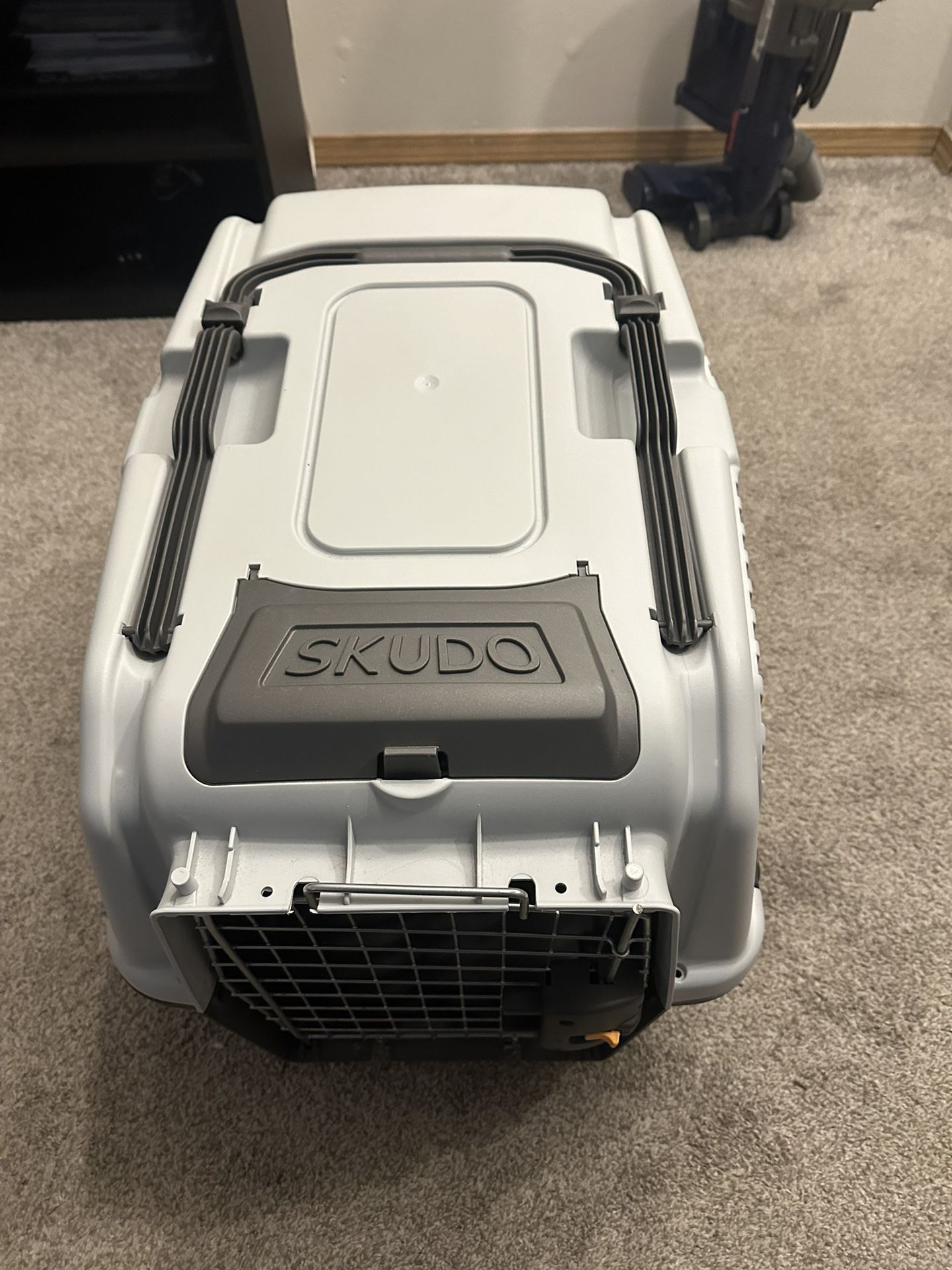 Skudo Dog Crate