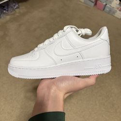 Nike Air Force 1 Low Triple White Sizes 4Y,4.5Y,5Y,5.5Y,6Y,6.5Y,7Y