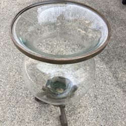 Large Glass Vase (Floral Arrangement Vase) ( 19"x 9") (Make Offfer) 