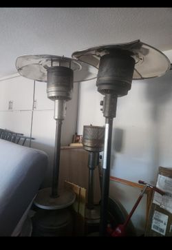 Moving sale! Outdoor Patio Heater+ propane