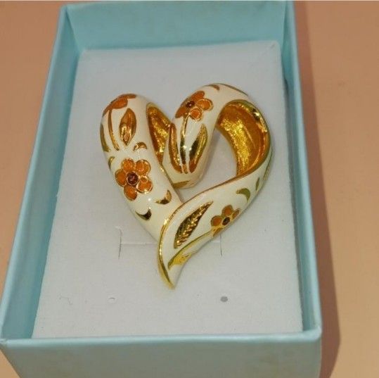 Vintage Nolan Miller Enamel Heart Pendant
