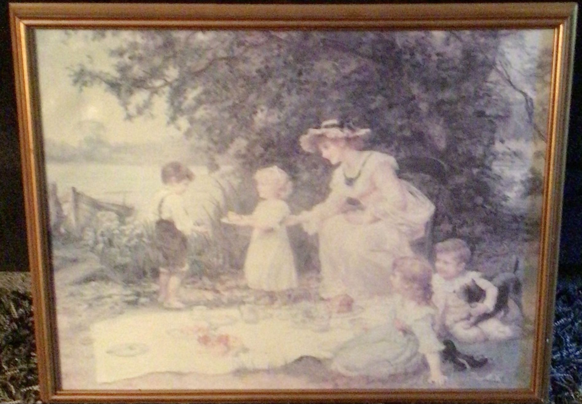 Beautiful Picture Metallic Gold Color 