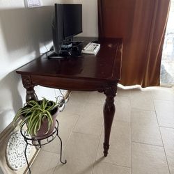 Computer Desk 