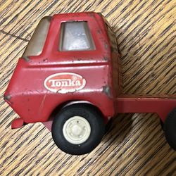Vintage: Tonka Metal Cab Truck  - Red - No Trailer 