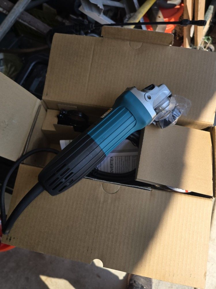 Makita Angle Grinder Electric New In Box